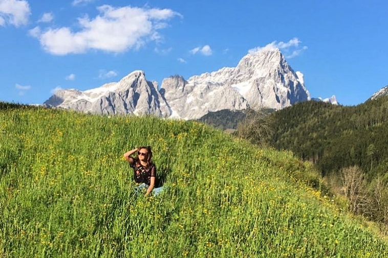 Die Natur inmitten der Berge erleben